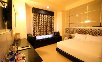 Hotel Veronica - Housity