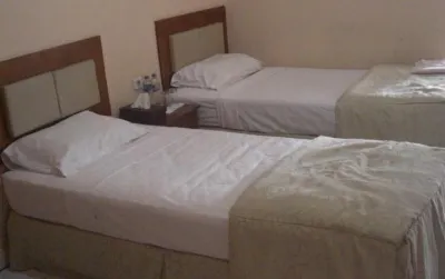 Hotel New Season Hotel dekat Gereja GKI Kasih Dok IX Atas
