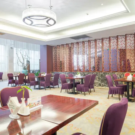 Oriental Hotel (Kaihua Linhu Road)
