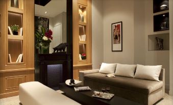 Hotel Marceau Champs Elysees