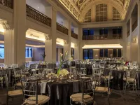 Renaissance Cincinnati Downtown Hotel Hotels near Freedom Center