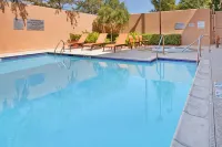 Courtyard Houston Sugar Land/Stafford - Rooftop Pools