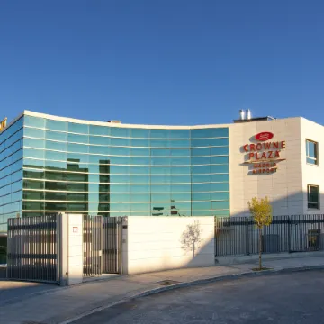 Crowne Plaza MADRID AIRPORT by IHG Отели рядом с достопримечательностью «Барахас»