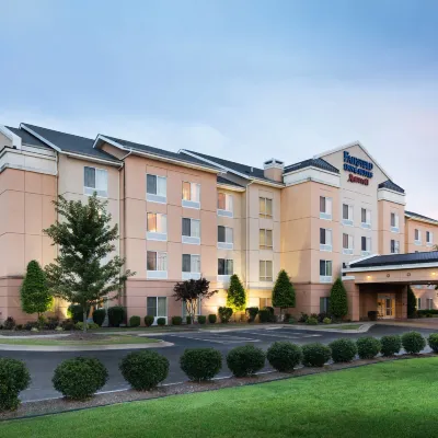Fairfield Inn & Suites Conway Hotels near Hendrix College