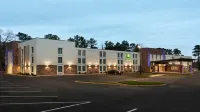Holiday Inn Express Williamsbrg Busch Gardens Area Hotels in Roberts