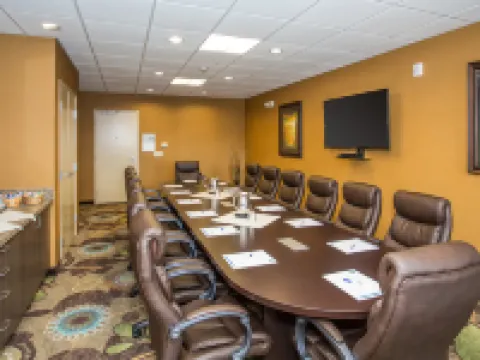 Holiday Inn Express & Suites POCATELLO by IHG Hotel di Pocatello