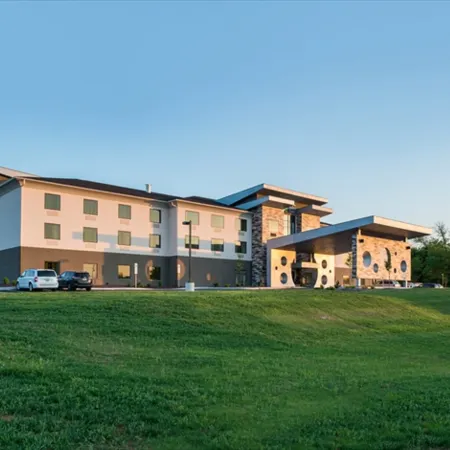 Holiday Inn Express & Suites SHIPPENSBURG by IHG