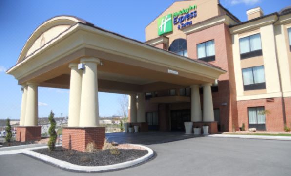Holiday Inn Express & Suites GREENSBURG by IHG