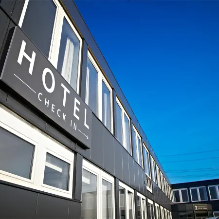 Road House Hotel