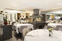 Logis la Résidence Hotel a Saint-Nabord