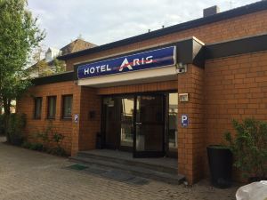 Hotel Aris