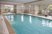 Residence Inn Norfolk Airport - プール