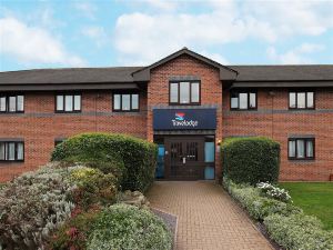 Travelodge Stratford Alcester