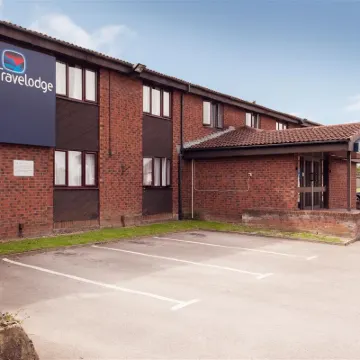 Travelodge Reading Whitley Hotels near Harris Garden
