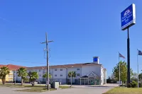 Americas Best Value Inn and Suites Winnie