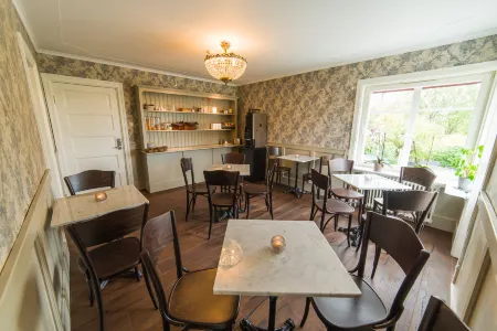 Hotell Stensborg Отели в г. Шеллефтео