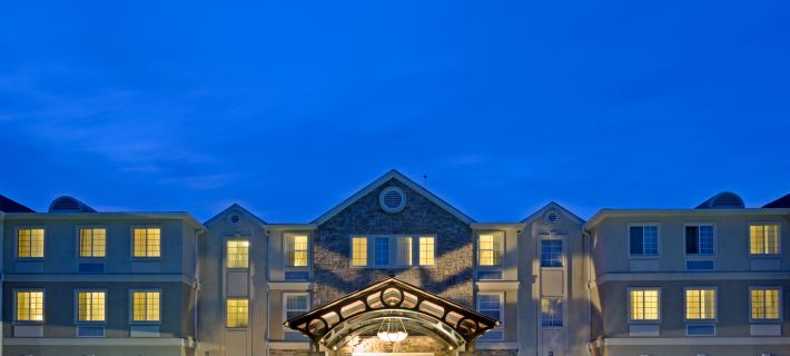 Staybridge Suites PHILADELPHIA-MT. LAUREL by IHG Ξενοδοχεία στην πόλη Mount Laurel