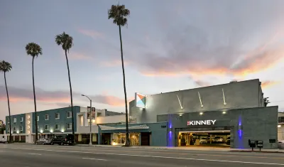 The Kinney - Venice Beach Hôtels à proximité de : Esprit Marina del Rey