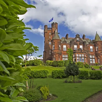 Sherbrooke Castle Hotel Hotels near Hampden Park