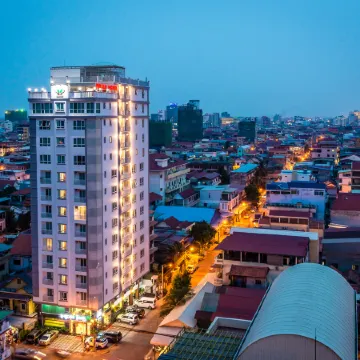 Relax Hotel Отели рядом с достопримечательностью «Русский рынок»