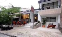 Rivière Boutique Hotel  호텔