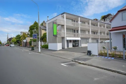 George Street Motel Apartments