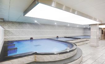 Crown Hotel Changwon