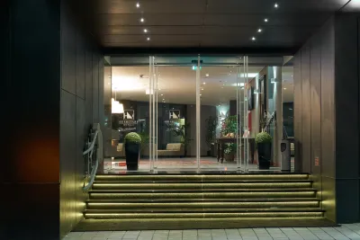 廷布雷英雄主義 Colégio do Barão de Nova Sintra Building附近的飯店