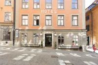 Lady Hamilton Hotel Hotel berhampiran Kungliga Slottet