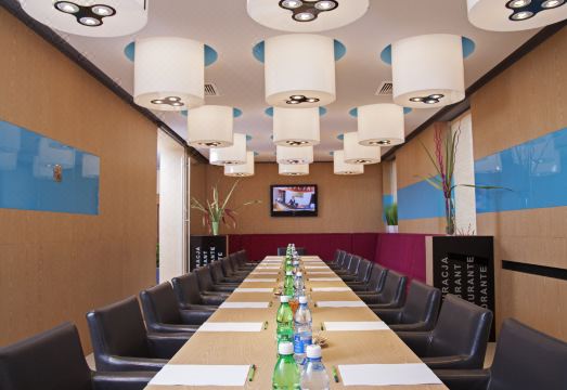 2. 호텔 두나예츠..