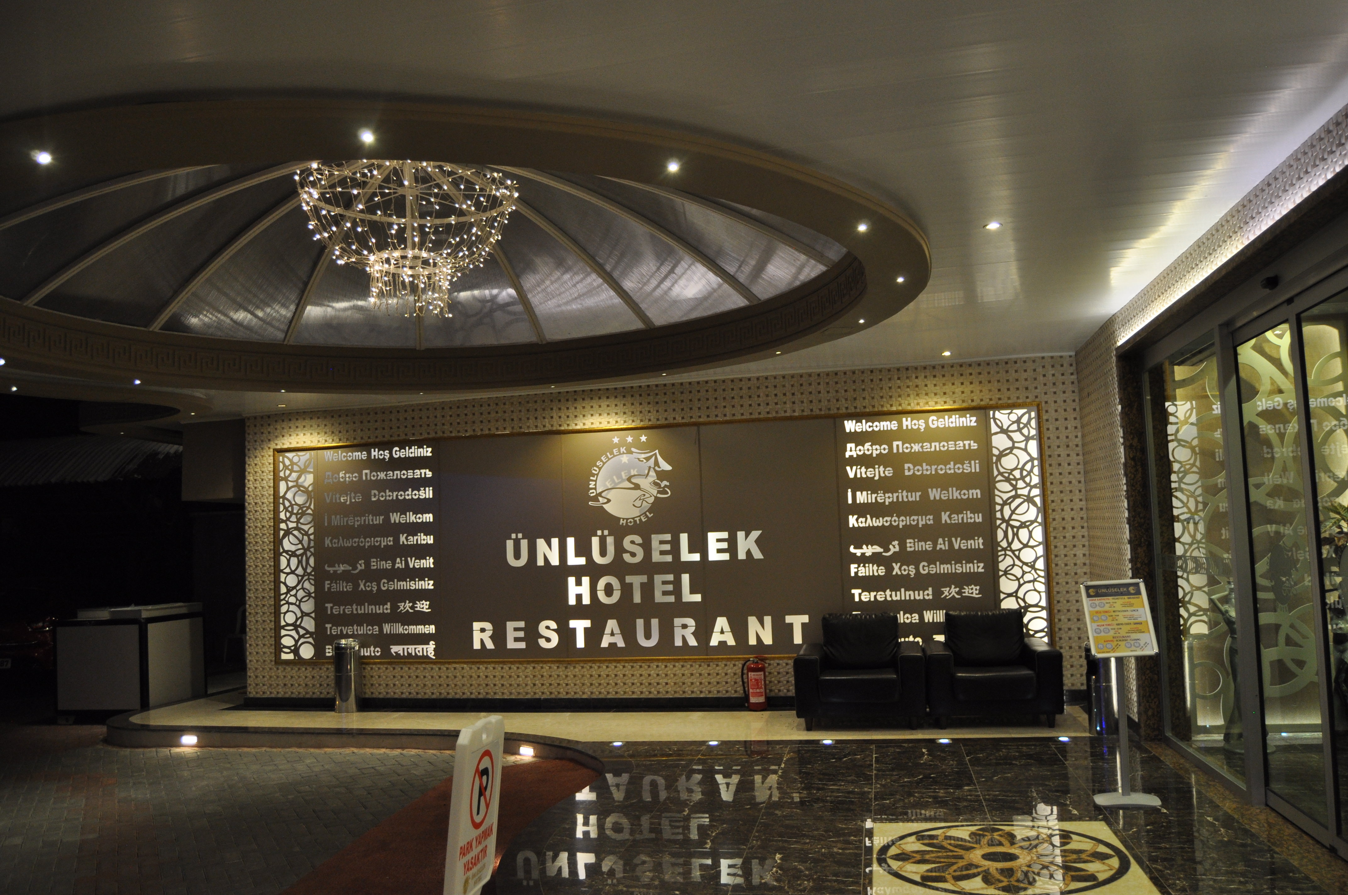 Unluselek Hotel