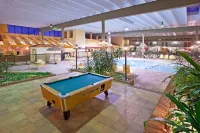 Ramada by Wyndham Indiana - Pysäköinti