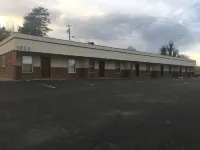 Anchor Inn and Suites Hotel a 