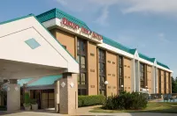 Drury Inn & Suites Greensboro Hotels in Greensboro