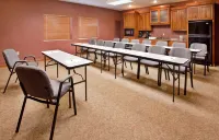 Candlewood Suites Jefferson City Hotels in Jefferson City