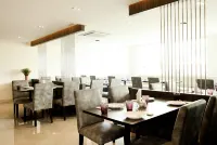 Crystal Suites Suvarnbhumi Airport