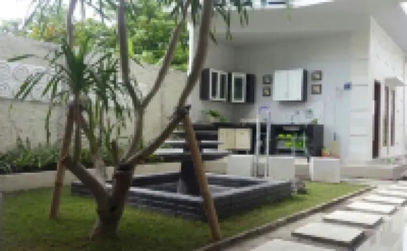 Adelia Residence Hotels near Pemecutan Palace