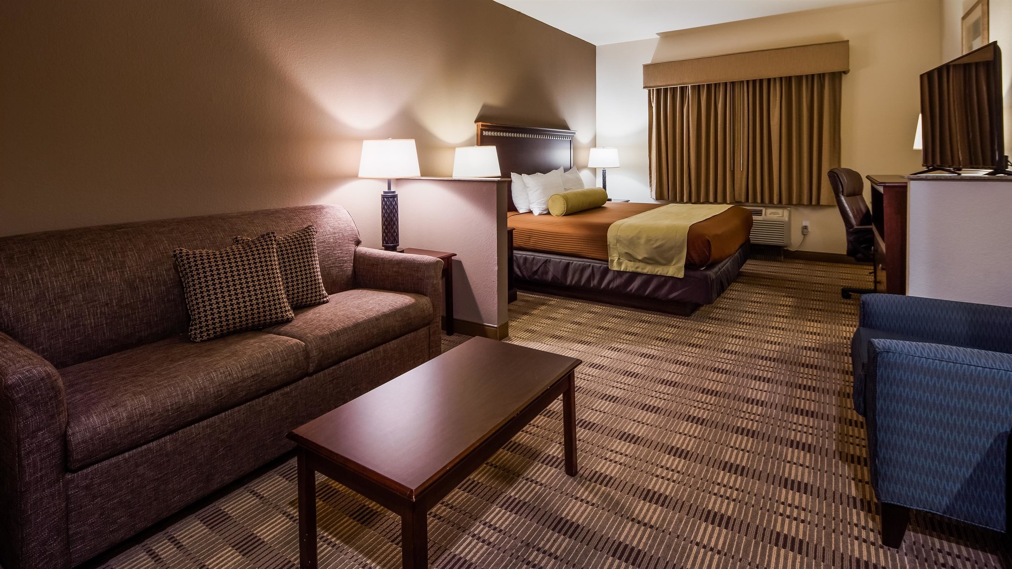 Best Western La Grange Inn & Suites