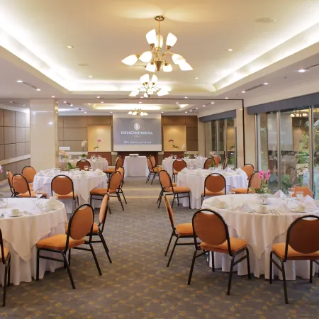 InterContinental Hotels CALI by IHG