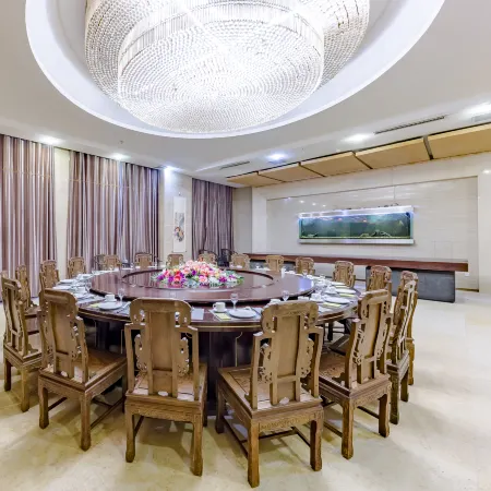 Grand Qihe Hotel