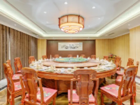Rongfeng International Hotel Hotels in Xintai