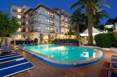 Hotel Caravel Hotel dekat Chiesa di San Prisco e Agnello
