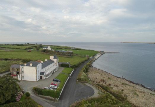 Stella Maris Shore House - Housity