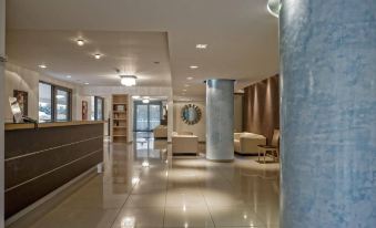 Lagomandra Beach Hotel