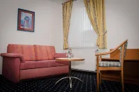 Landhotel Butjadinger Tor Hotels in Nordenham