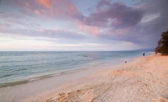 Coral Flora Villa Beach Front