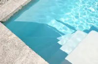 B&B Temps Suspendu Provence - Pools