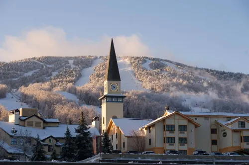 The Black Bear Lodge at Stratton Mountain Resort Hotels in Stratton Mountain