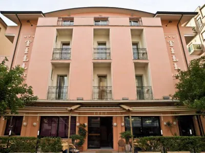 Hotel Till Hotels in Marebello