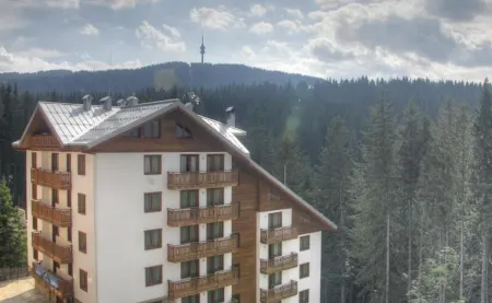 Nevada Aparthotel Отели в г. Чепеларе